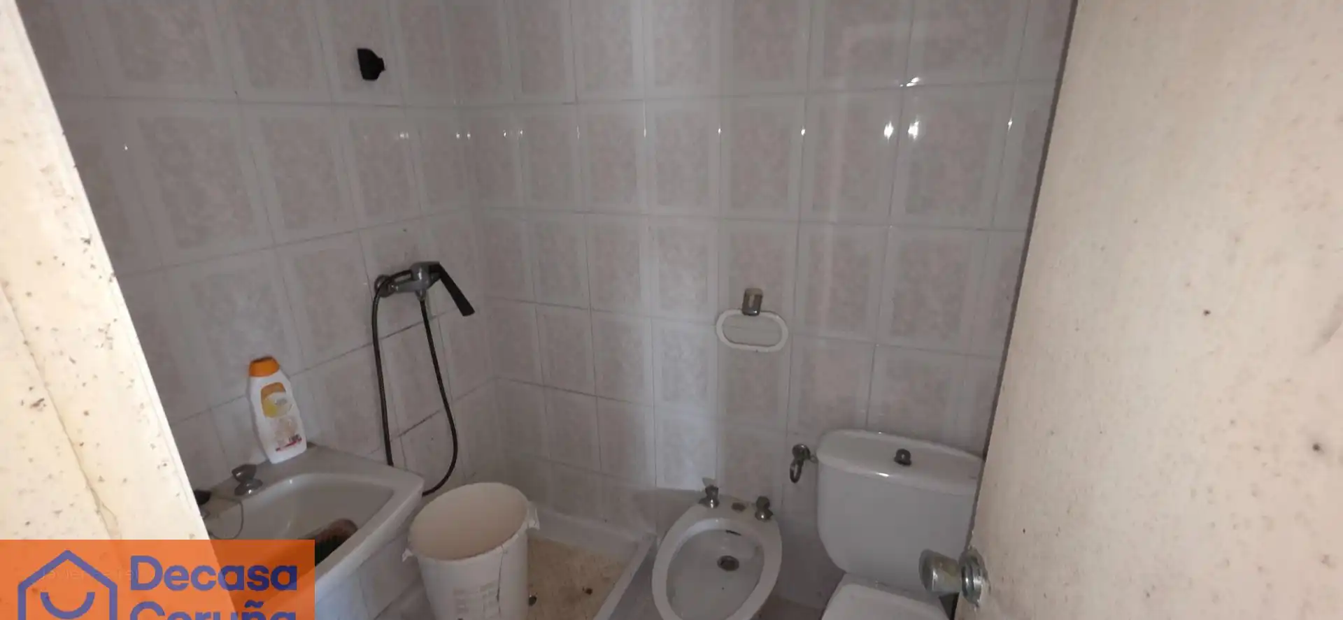 Bathroom of Houses for sale in Coirós  with Private garden, Storage room and Balcony