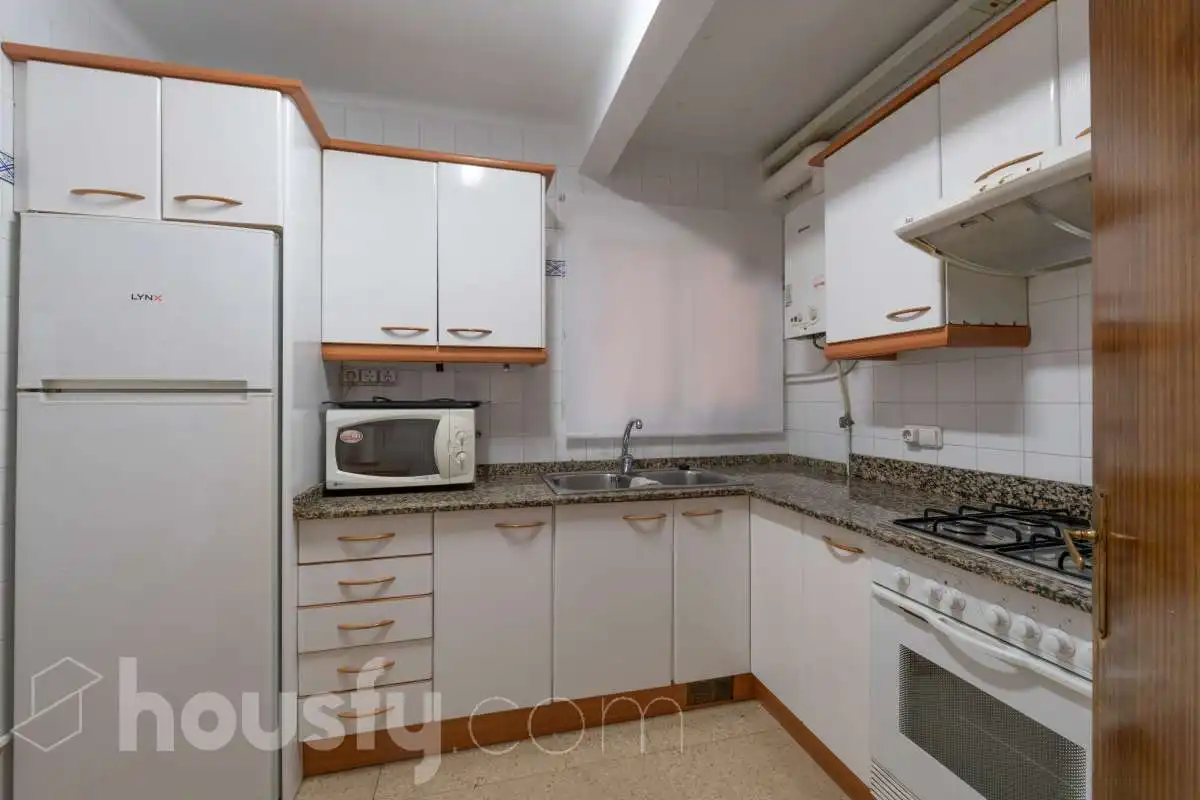 Cocina de Piso en venta en Vilanova i la Geltrú con Calefacción, Terraza y Balcón