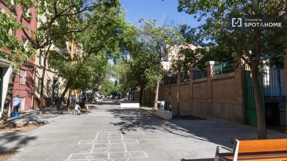 Exterior view of Flat for rent in Madrid  with Air Conditioner, Heating and Furnished