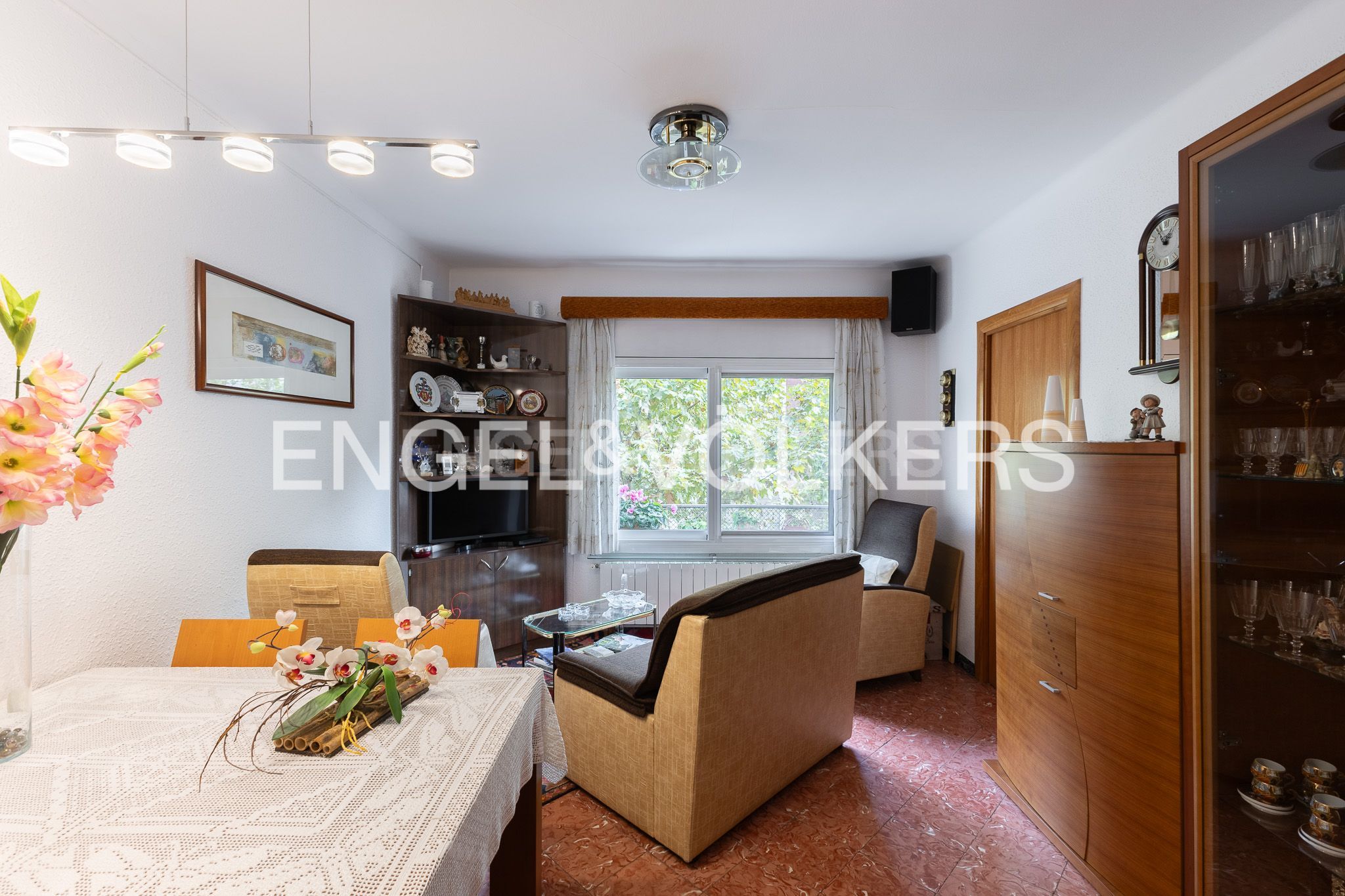 Sala de estar de Apartamento en venta en Cornellà de Llobregat con Calefacción y Balcón