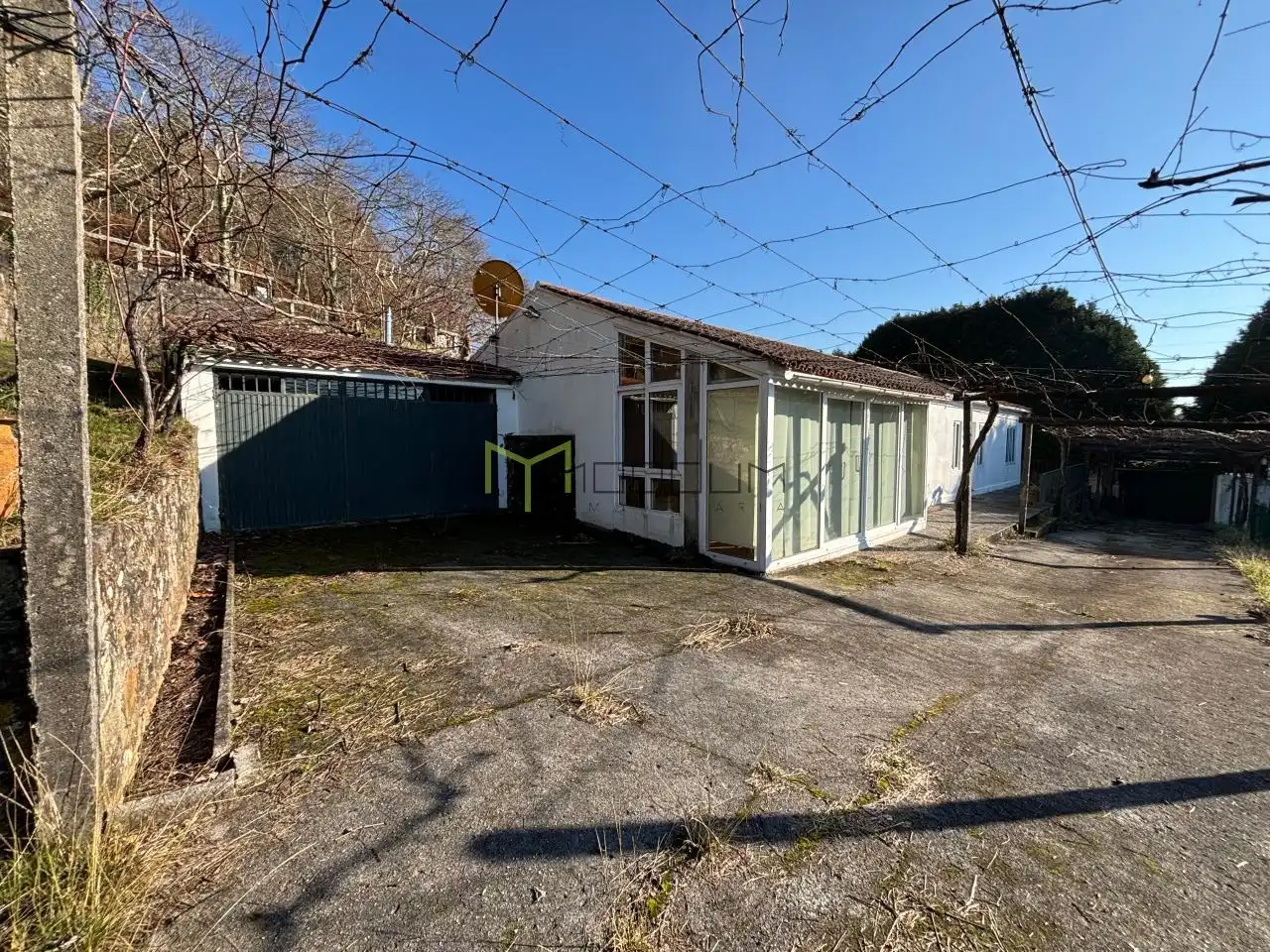 Vista exterior de Casa o xalet en venda en Teo amb Calefacció, Jardí privat i Piscina
