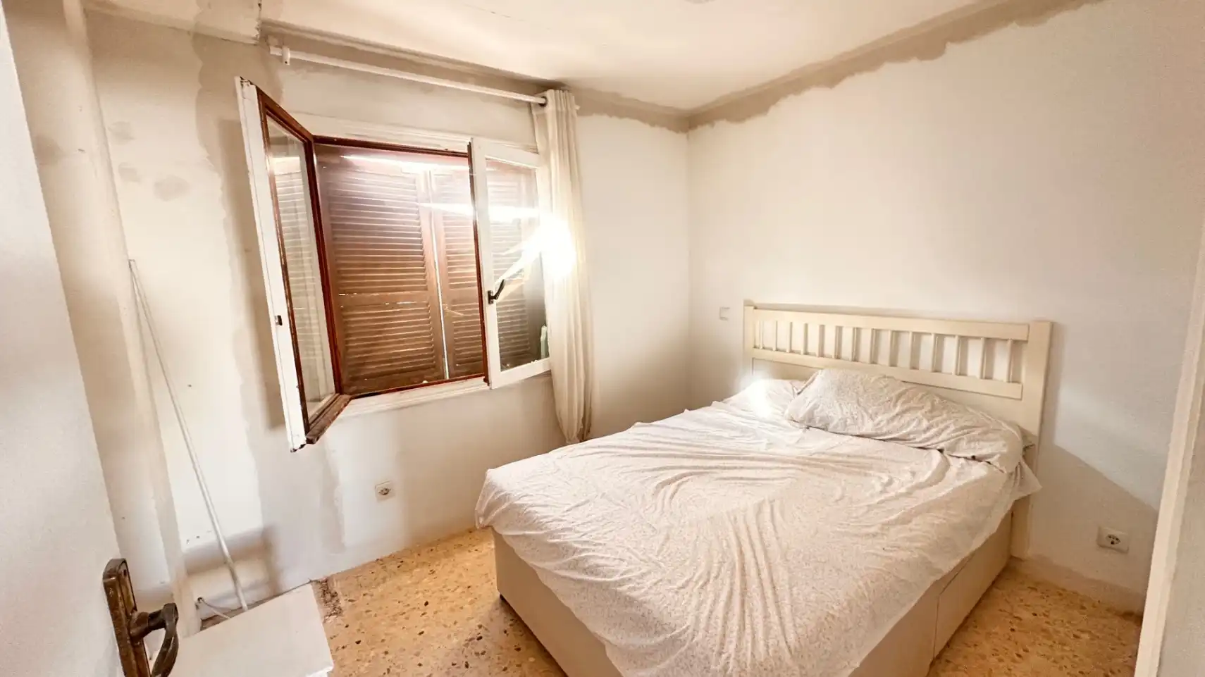 Detached homes for sale in El Montgó