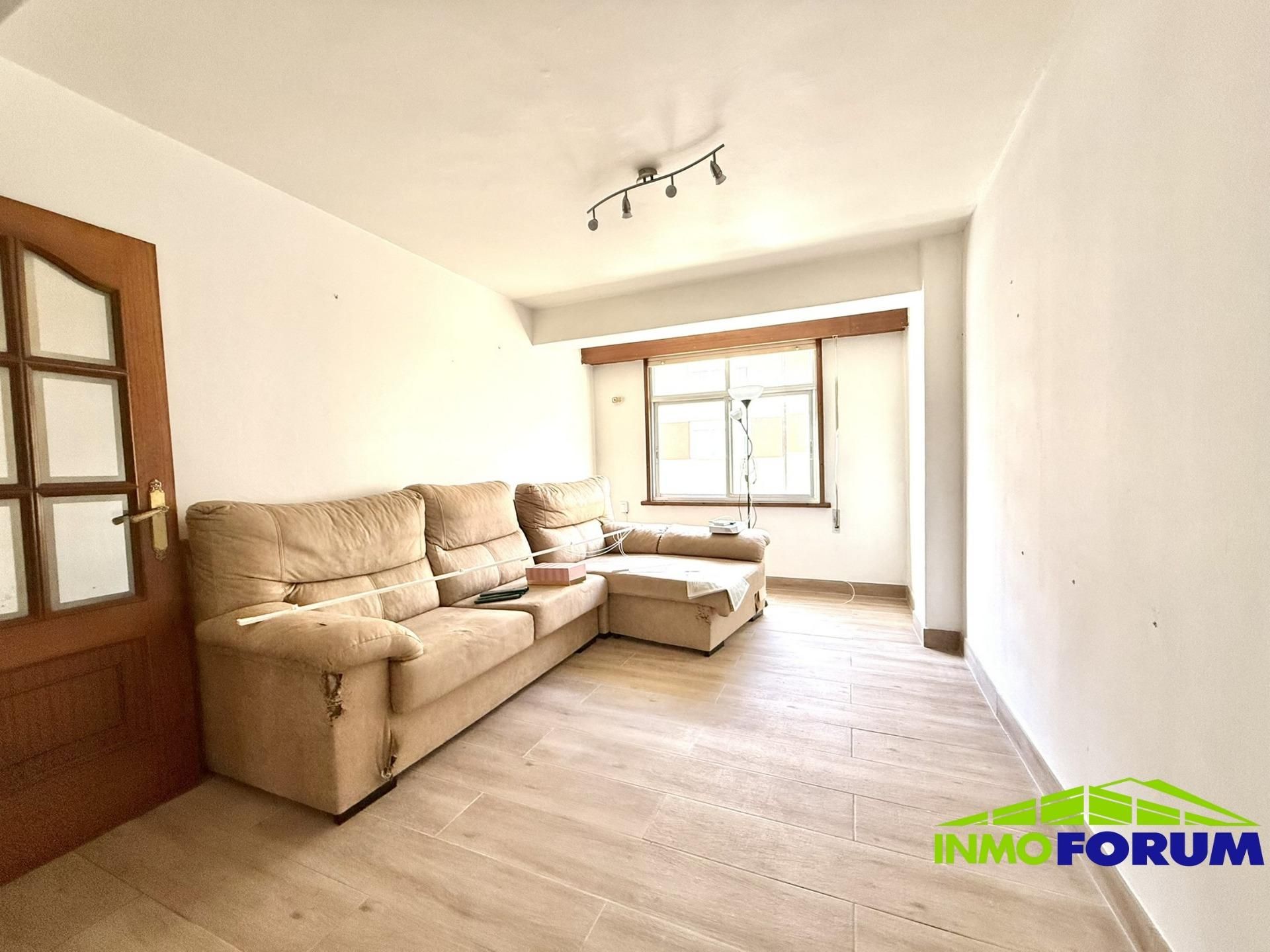 Sala de estar de Piso en venta en A Coruña Capital 