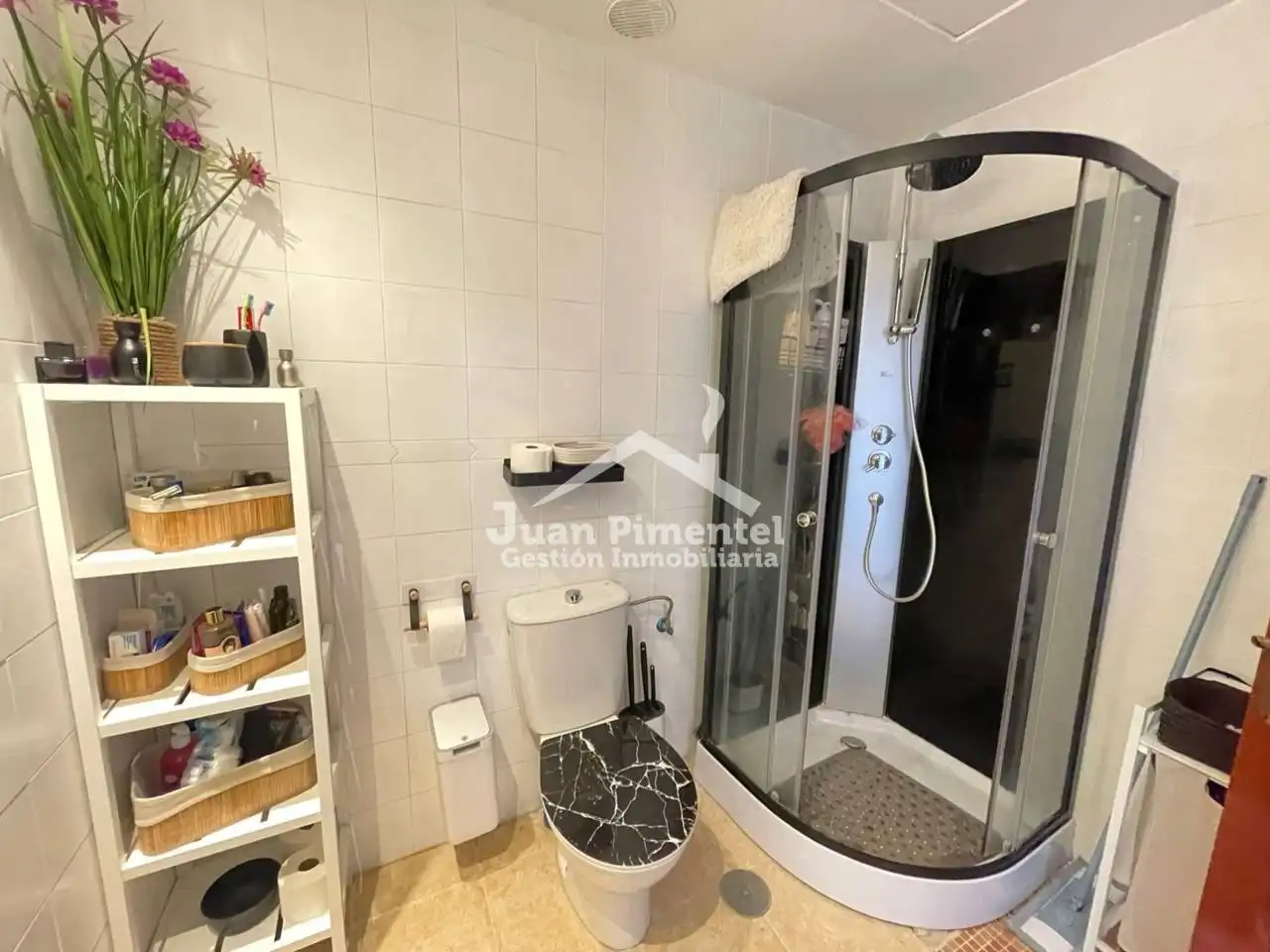 Bany de Casa adosada en venda en Estepona amb Aire condicionat, Jardí privat i Terrassa