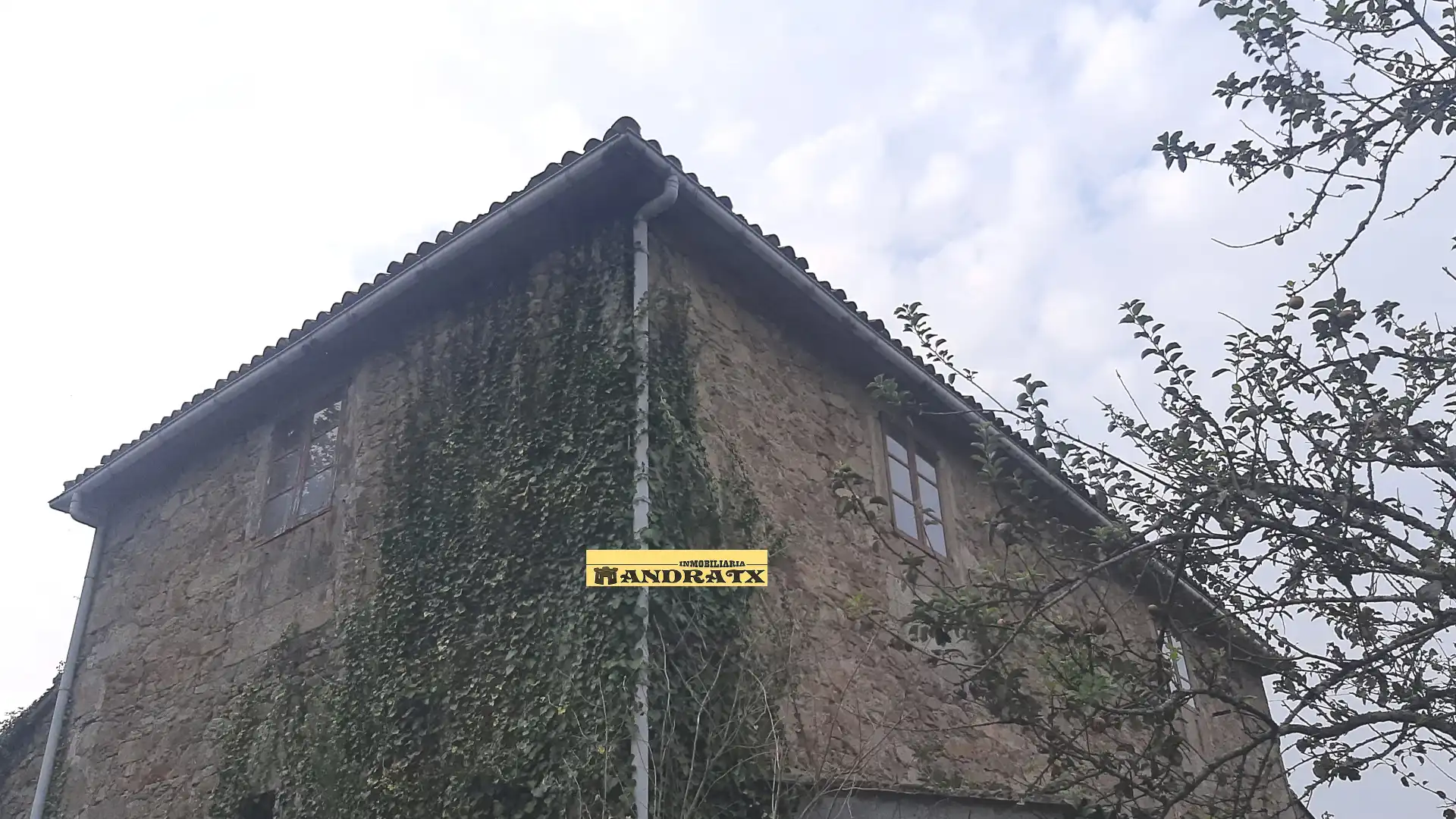 Vista exterior de Casa o xalet en venda en Irixoa
