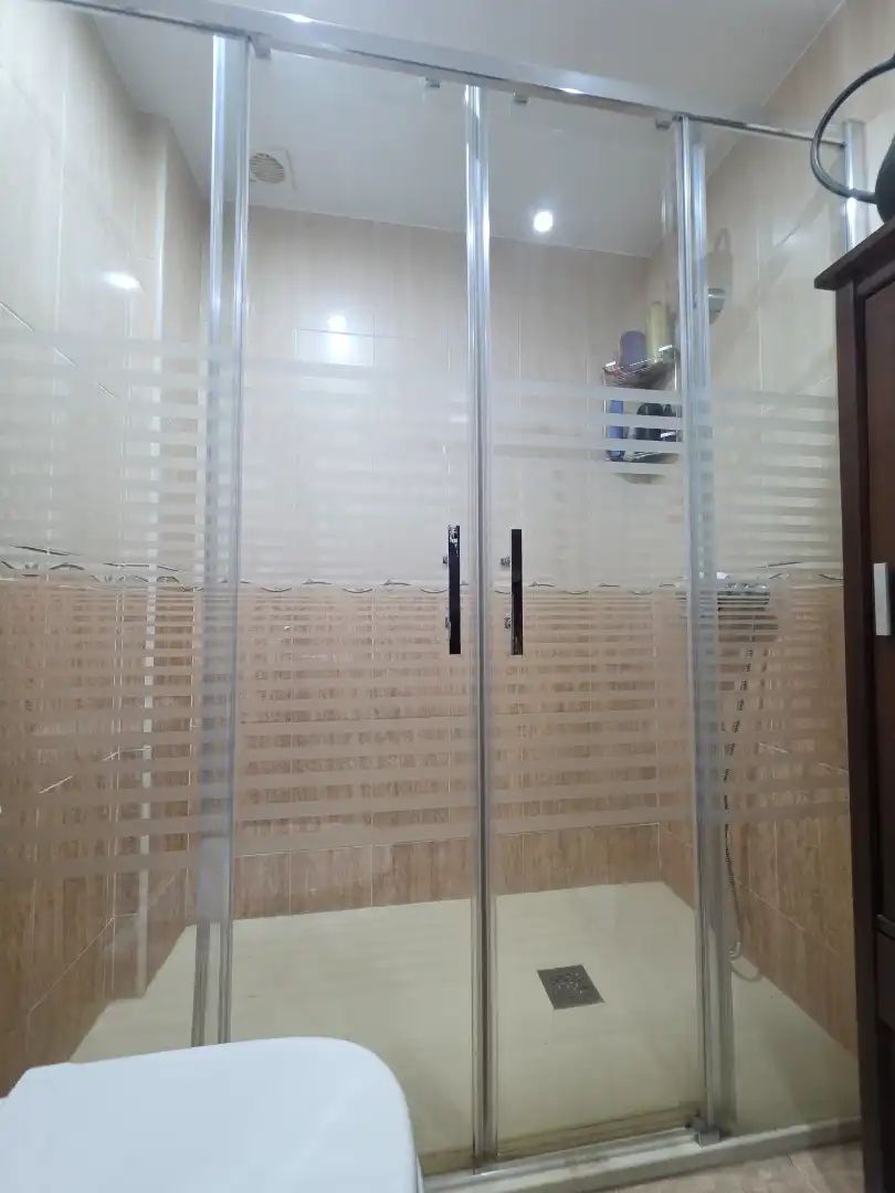 Baño de Piso en venta en Parla con Aire acondicionado, Calefacción y Parquet