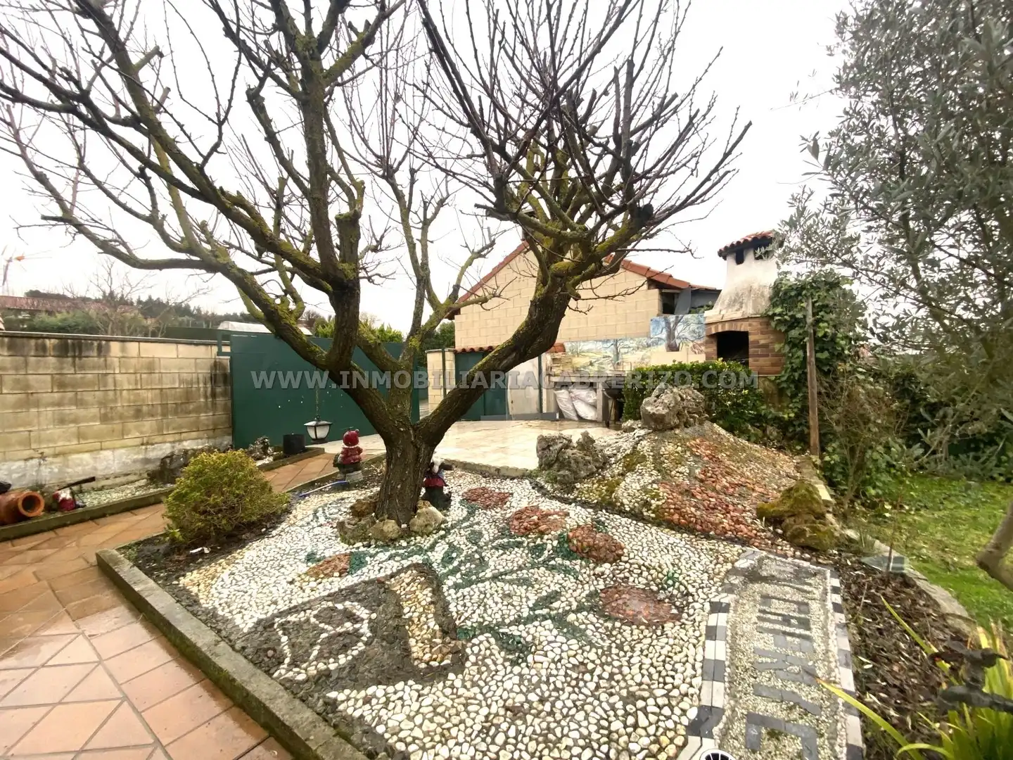 Jardín de Terreno en venta en Valle de Elorz / Elortzibar