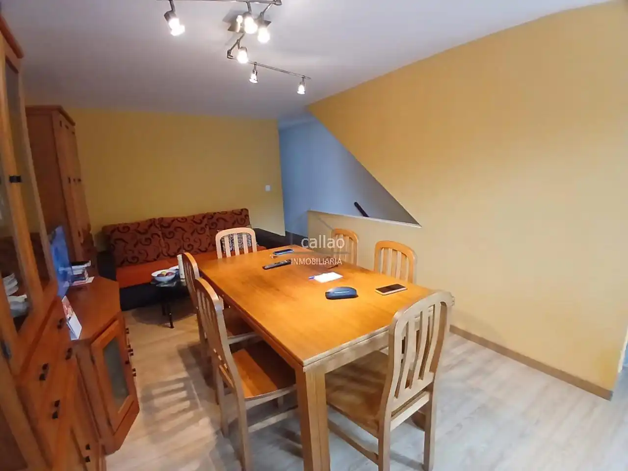 Menjador de Casa adosada en venda en Narón amb Jardí privat, Traster i Moblat