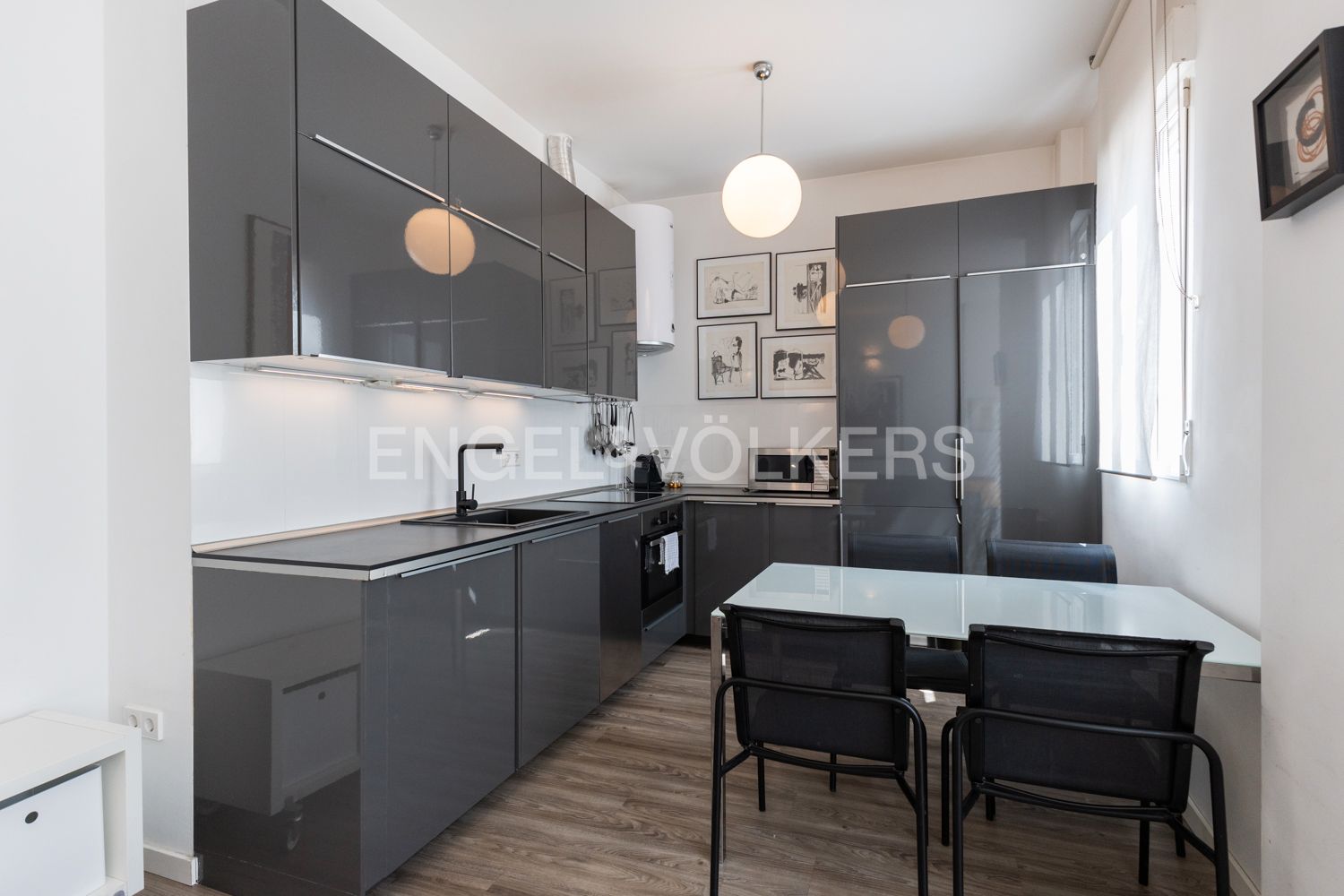 Cuina de Apartament en venda en  Valencia Capital amb Aire condicionat, Calefacció i Moblat