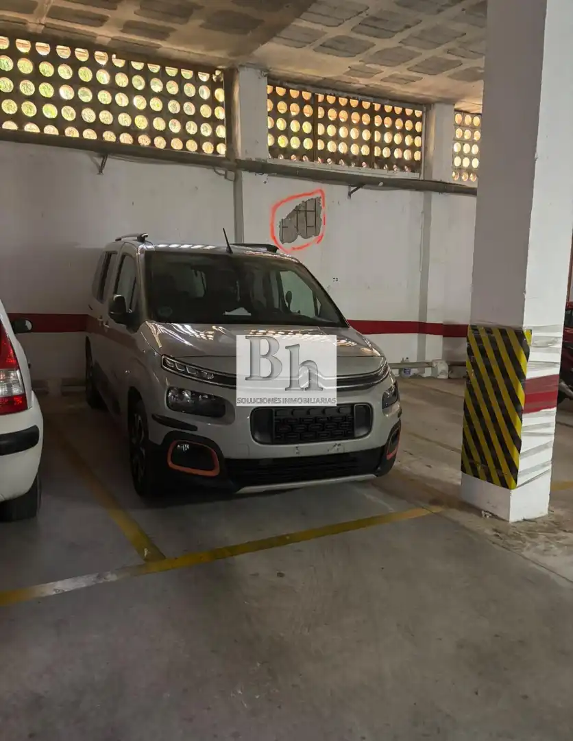 Parkplatz von Wohnung zum Verkauf in Málaga mit Klimaanlage, Privatgarten und Parkett
