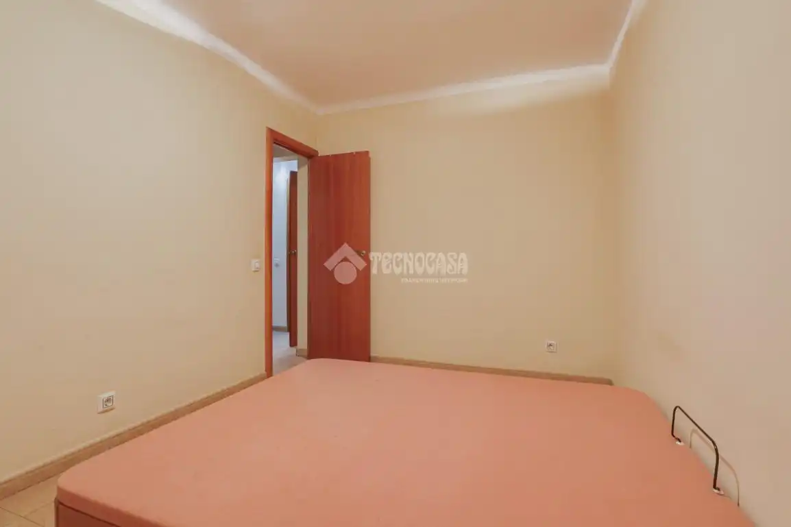 Habitación de Piso en venta en Mollet del Vallès con Amueblado y Balcón