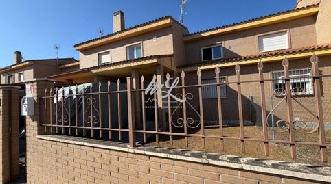 Foto 4 de Casa adosada en venta en Calle Navas de Tolosa, Nambroca, Toledo