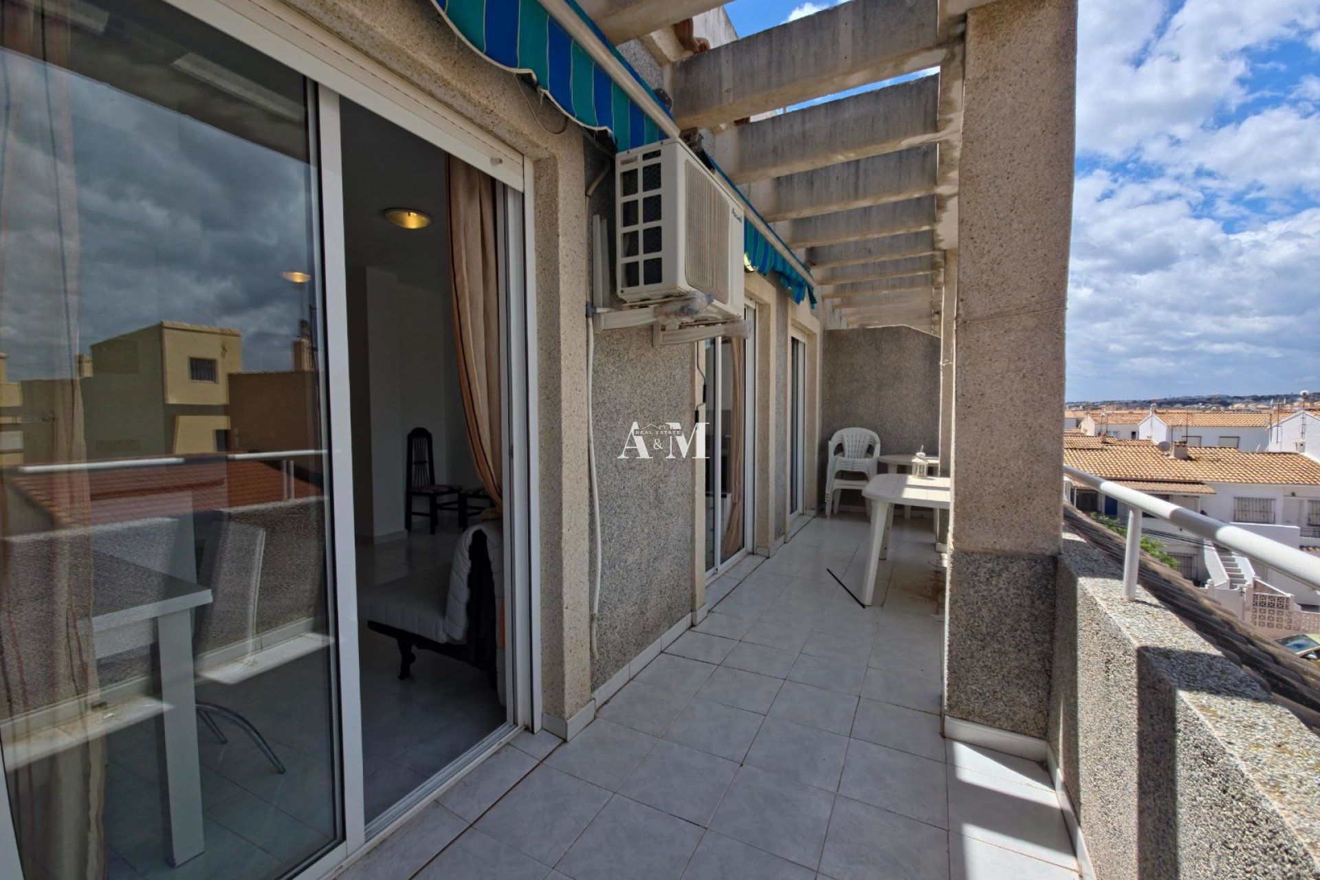 Terraza de Piso de alquiler en Torrevieja con Aire acondicionado, Calefacción y Terraza