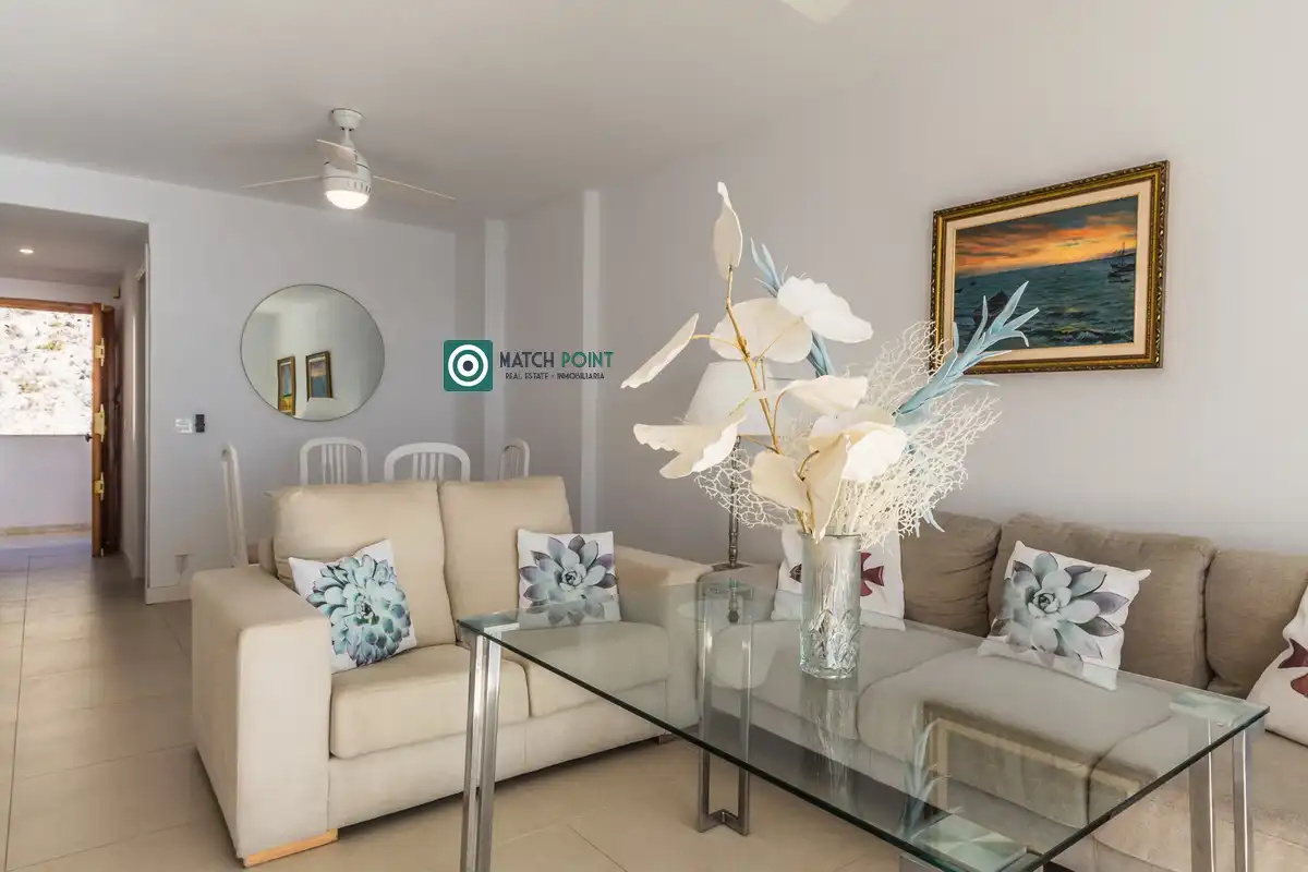 Sala d'estar de Apartament de lloguer en Almuñécar amb Moblat