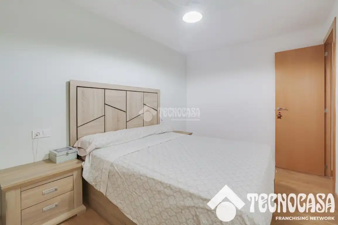 Habitación de Piso en venta en Santa Coloma de Gramenet con Aire acondicionado, Parquet y Terraza