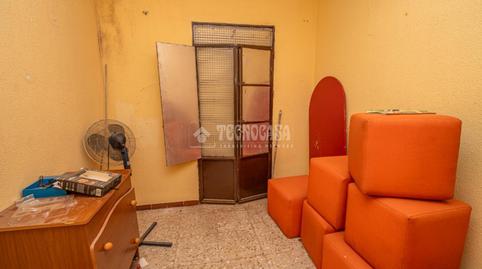 Foto 4 de Casa adosada en venta en La Zarzuela - San José - Belén, Linares