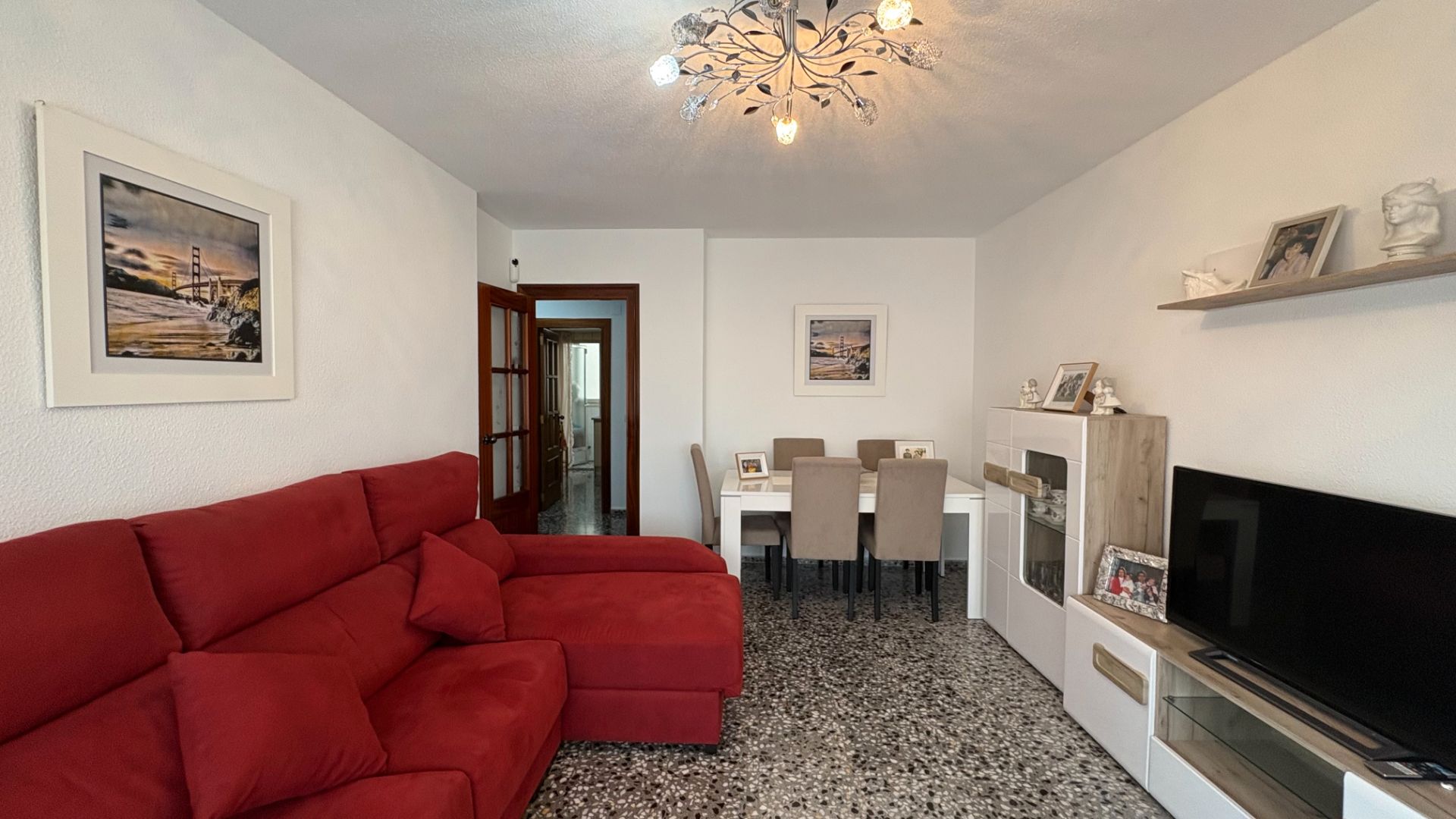 Sala d'estar de Pis en venda en Castellón de la Plana / Castelló de la Plana amb Calefacció, Moblat i Forn