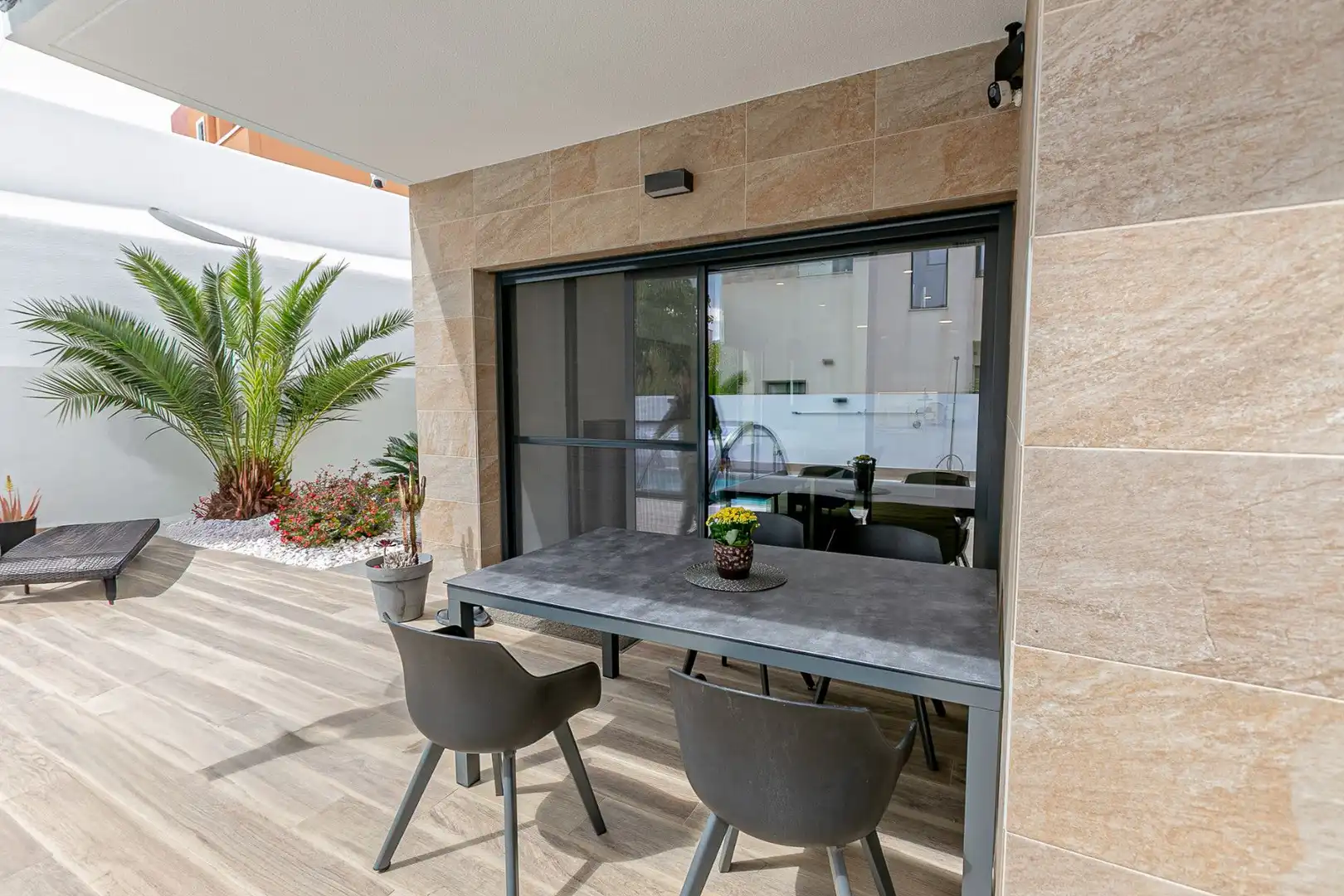 Villa con piscina in vendita a Calle DE LA HERREDA