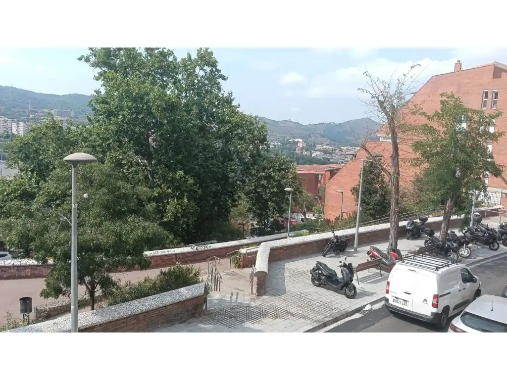 Vista exterior de Pis en venda en Barcelona