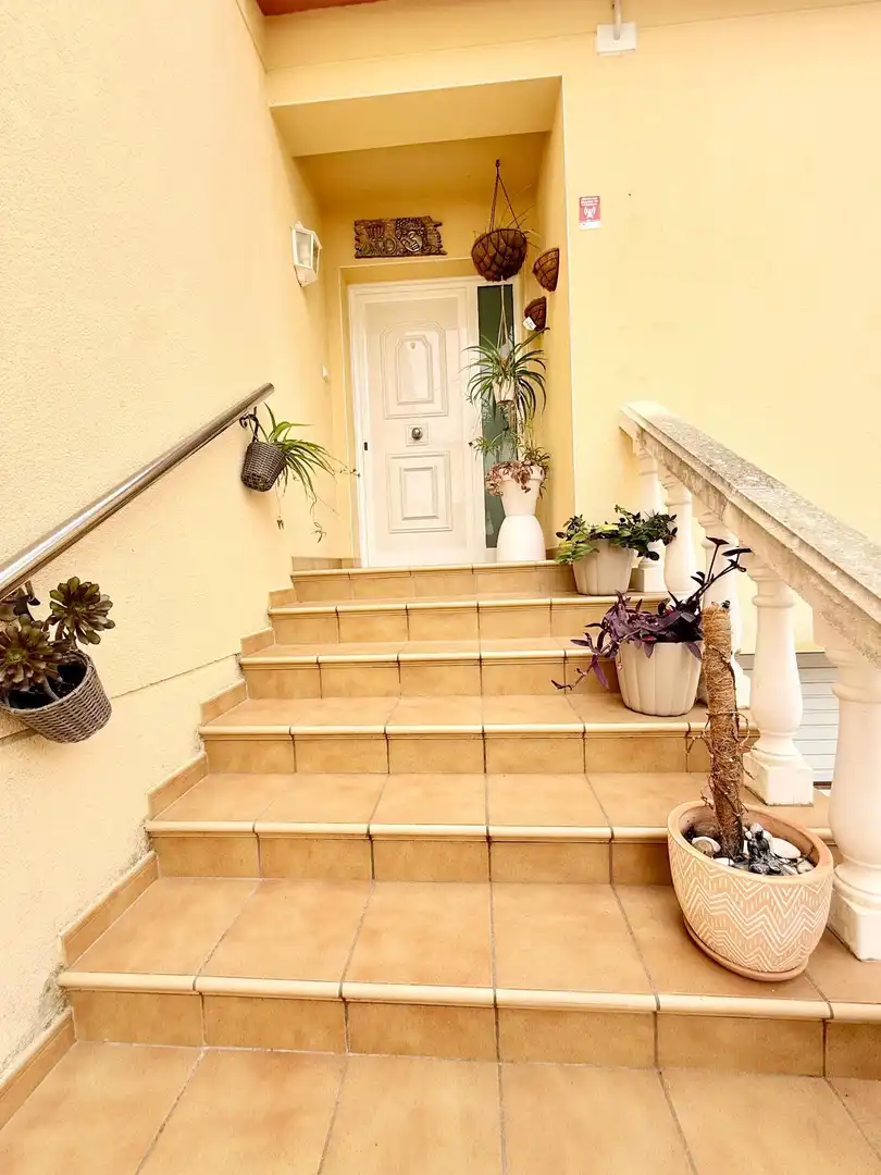 Casa adosada en venta en Calafell con Calefacción, Jardín privado y Terraza