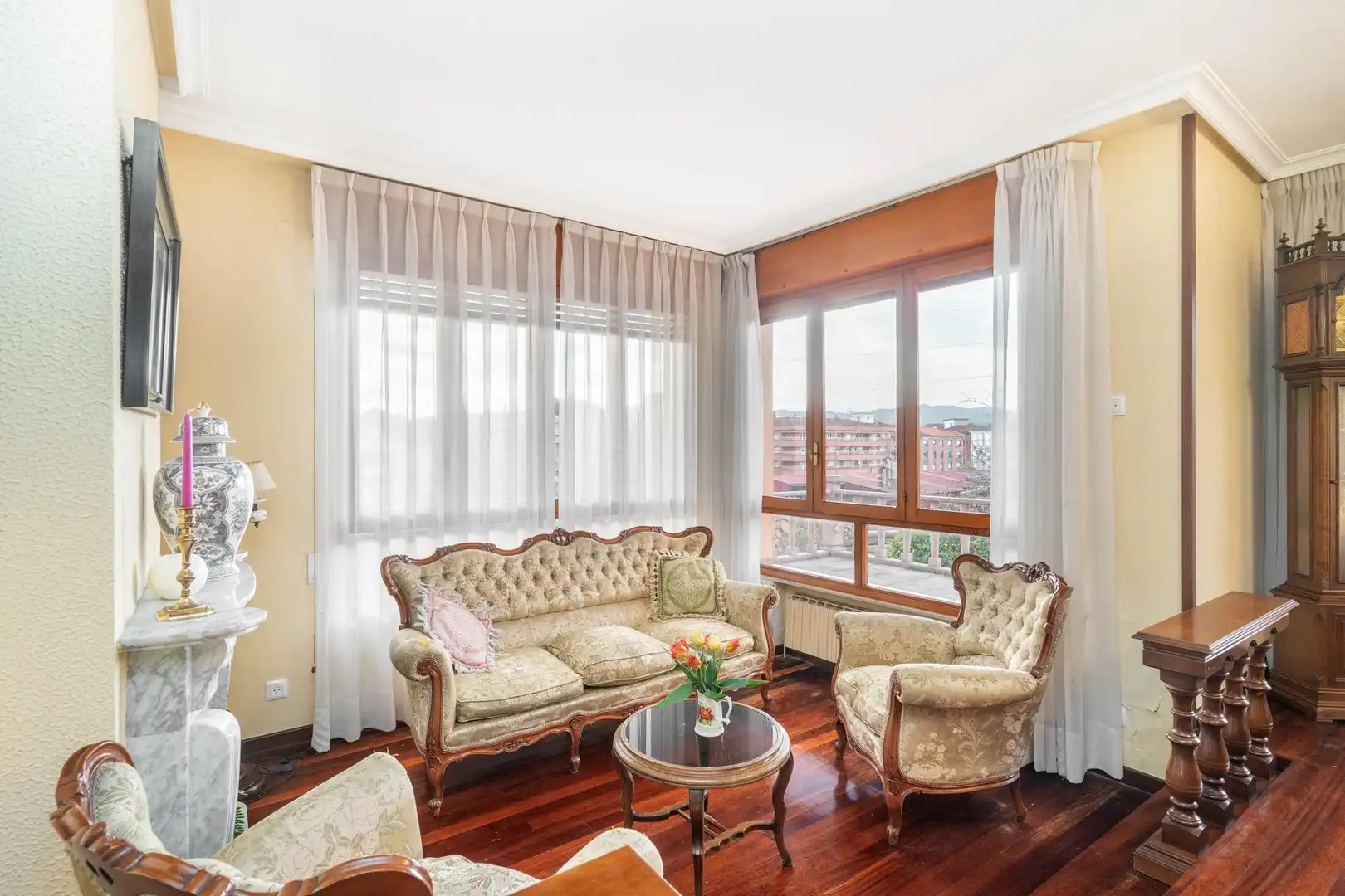 Sala de estar de Casa o chalet en venta en Siero con Calefacción, Jardín privado y Parquet