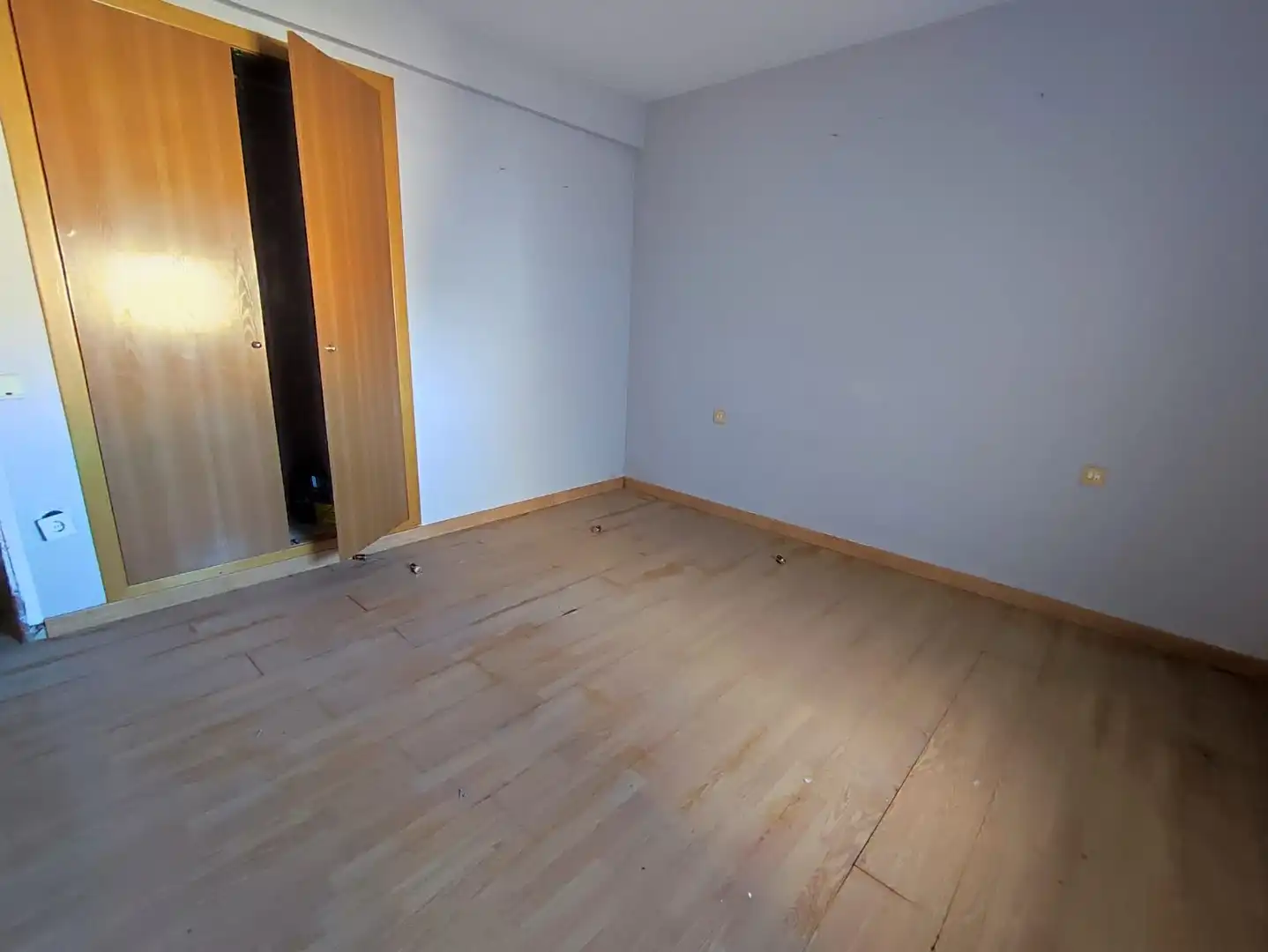 Piso en venta en Calle Reyes Católicos, imagen 5