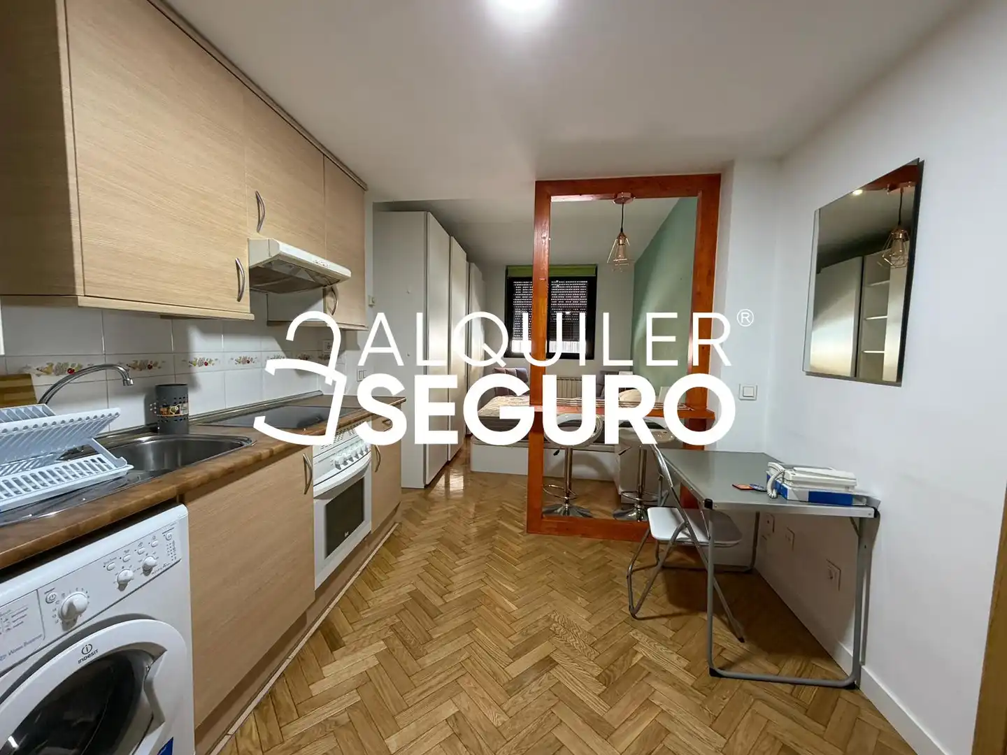 Küche von Loft zur Miete in Madrid mit Heizung, Abstellraum und Möbliert