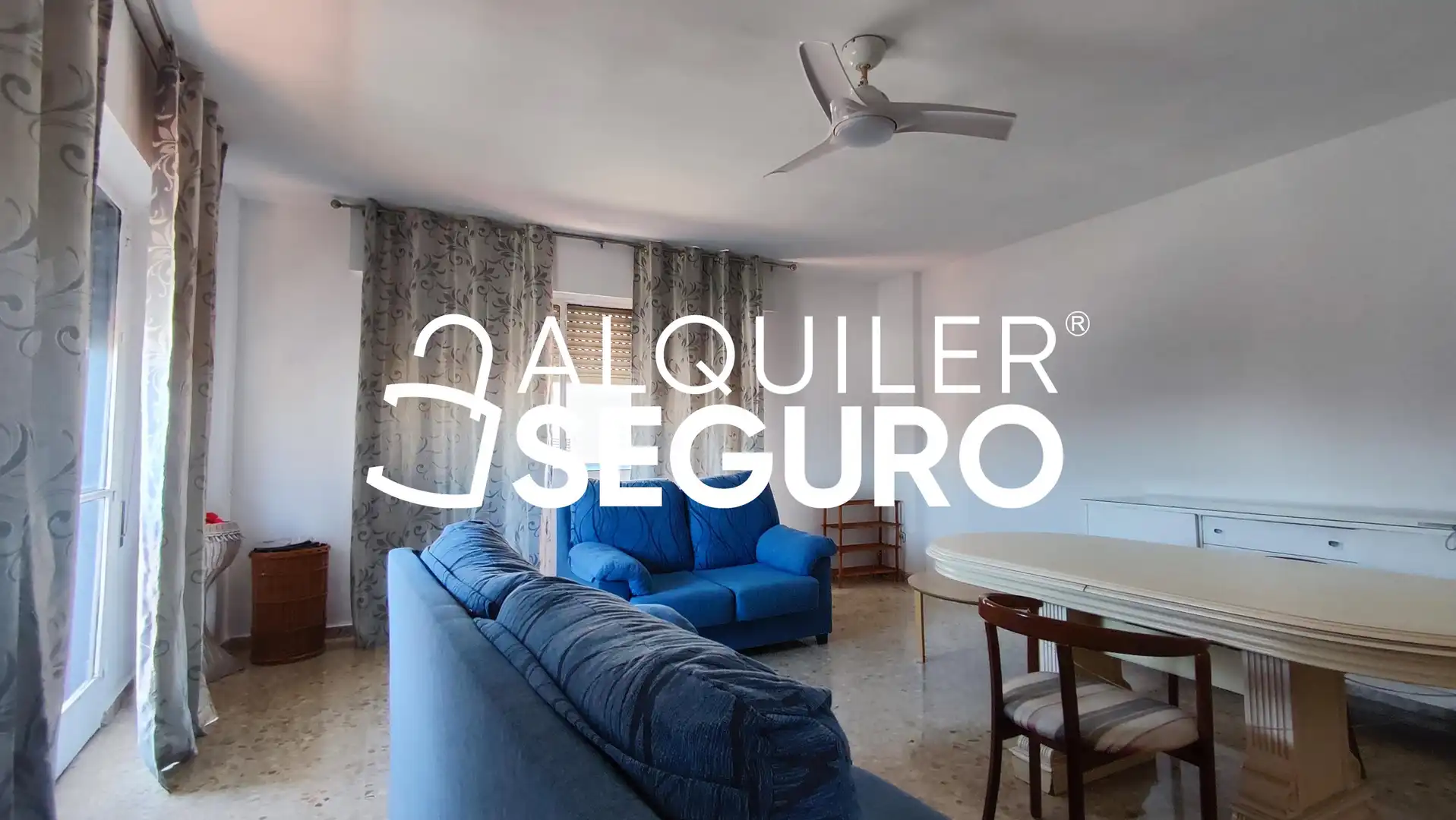 Living room of Flat for rent in Córdoba  with Air Conditioner, Terrace and Furnished