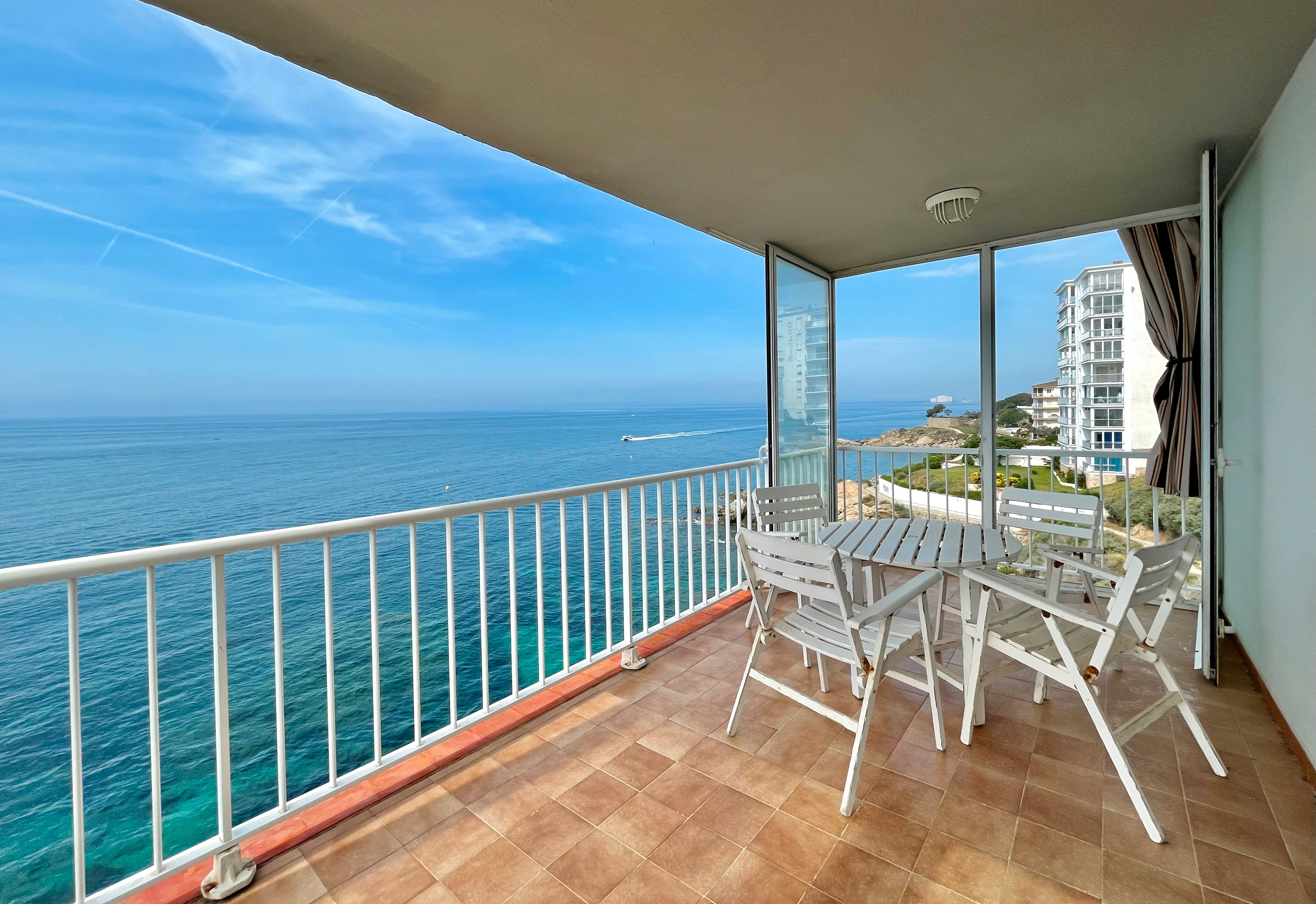 Dormitori de Apartament en venda en Roses amb Terrassa, Moblat i Forn