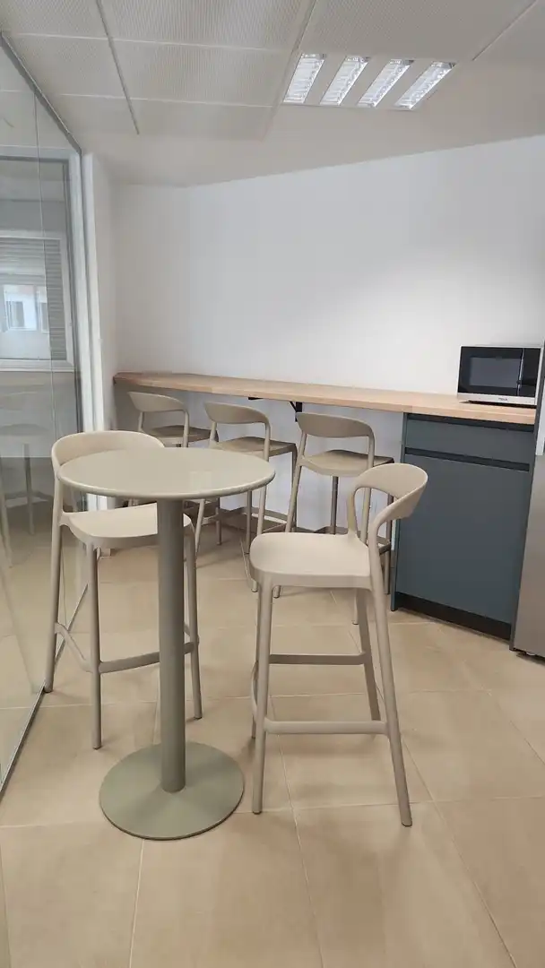 Büro mit Aufzug zur Miete in Logroño - Rio Lomo, imagen 8