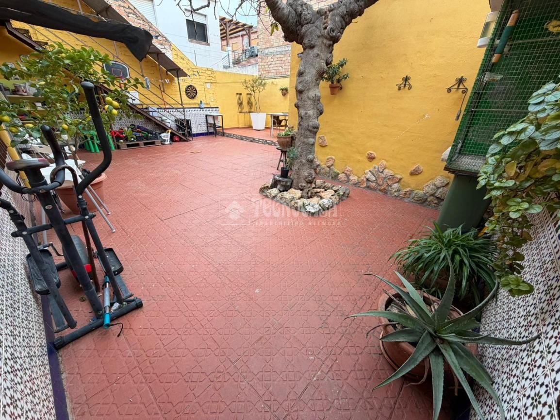 House or chalet for sale in Avda. De los Ogíjares