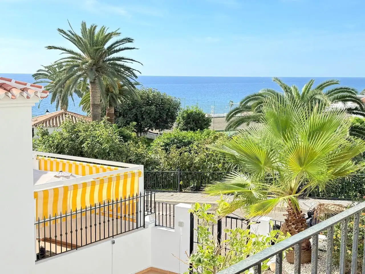 Außenansicht von Maisonette zum Verkauf in Torrox mit Gemeinschaftspool