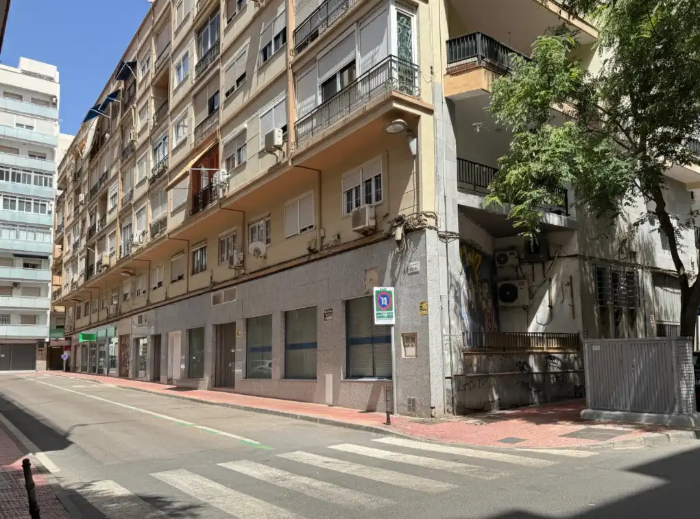 Local comercial de lloguer a Calle Gran Sol