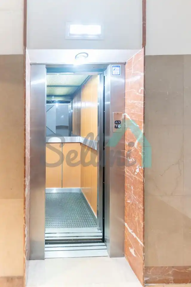 Pis de lloguer en Oviedo  amb Calefacció, Terrassa i Moblat