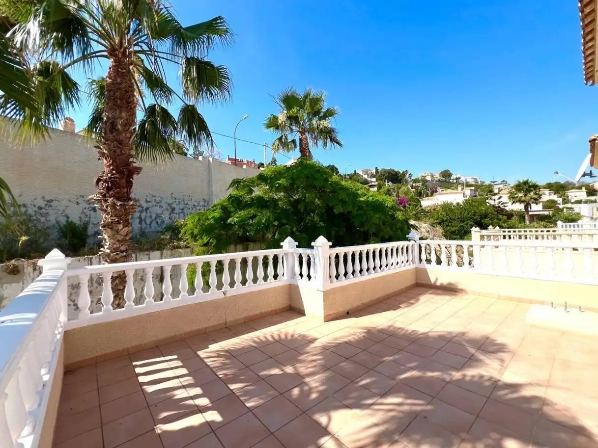 Terraza de Casa o chalet en venta en El Campello con Aire acondicionado, Calefacción y Jardín privado