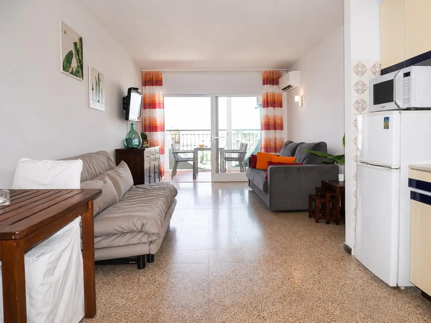 Living room of Study for sale in Empuriabrava  with Air Conditioner, Heating and Private garden