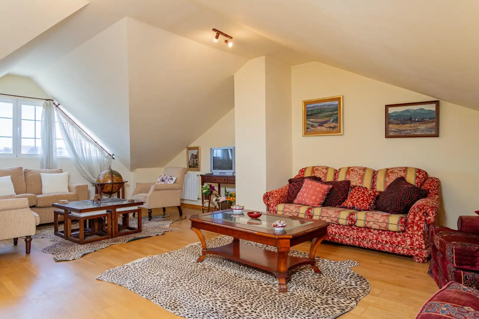 Living room of Detached homes for sale in Valdemoro  with Heating, Storage room and Community pool