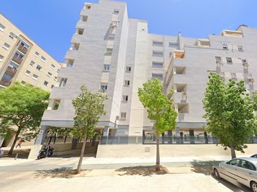 Parking for sale in Este - Alcosa- Torreblanca