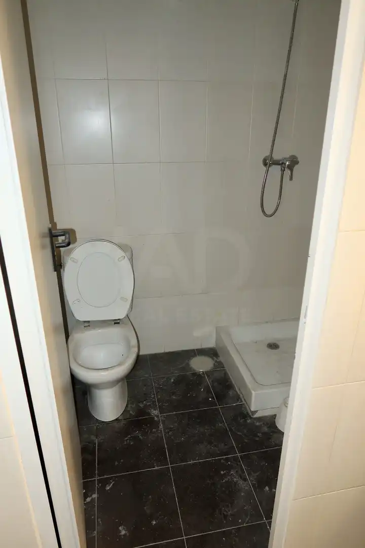 Bany de Local en venda en Madrid