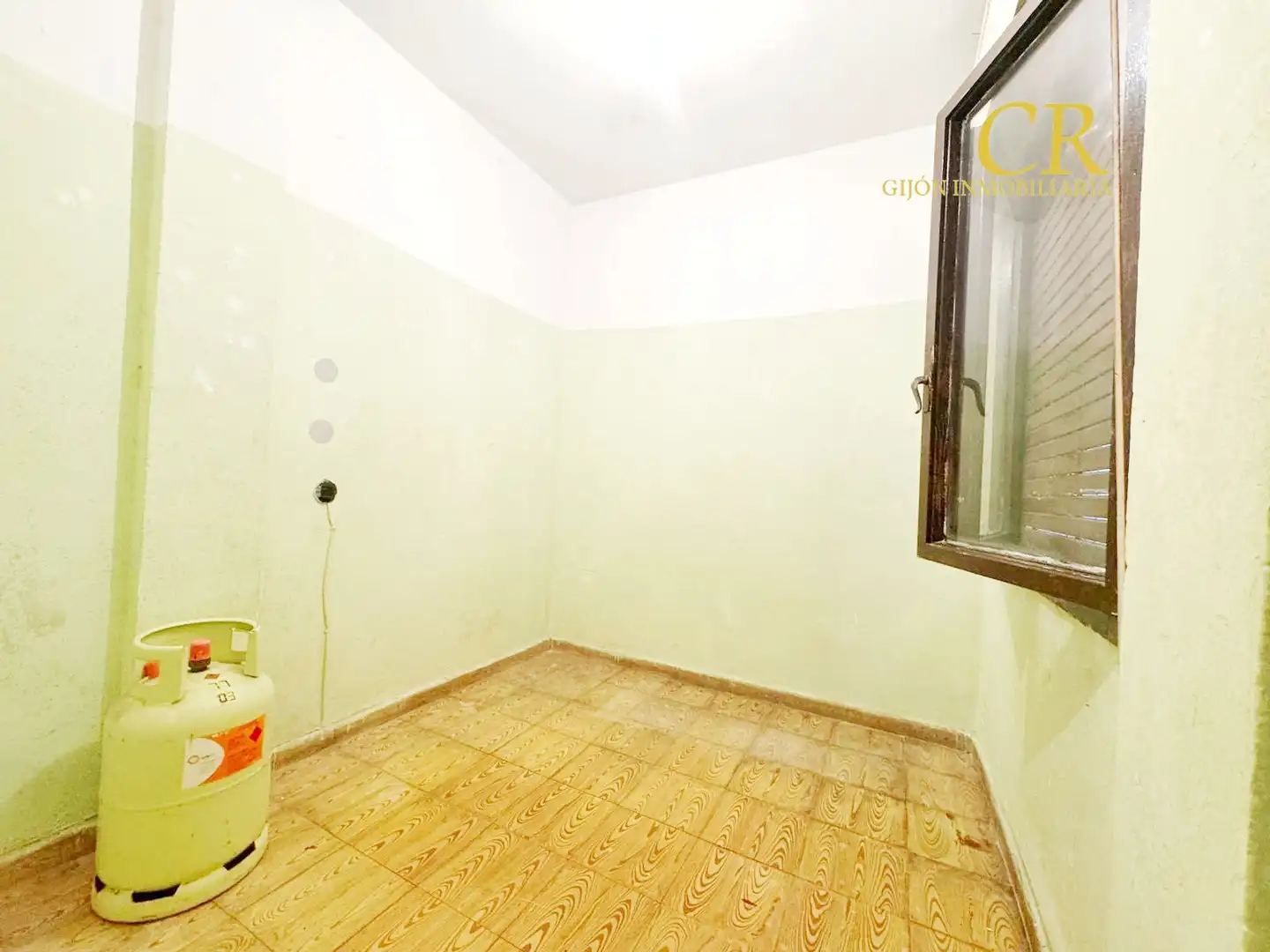 Flat for sale in Gijón   with Oven