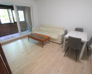 Sala d'estar de Apartament de lloguer en Tres Cantos amb Calefacció, Terrassa i Traster