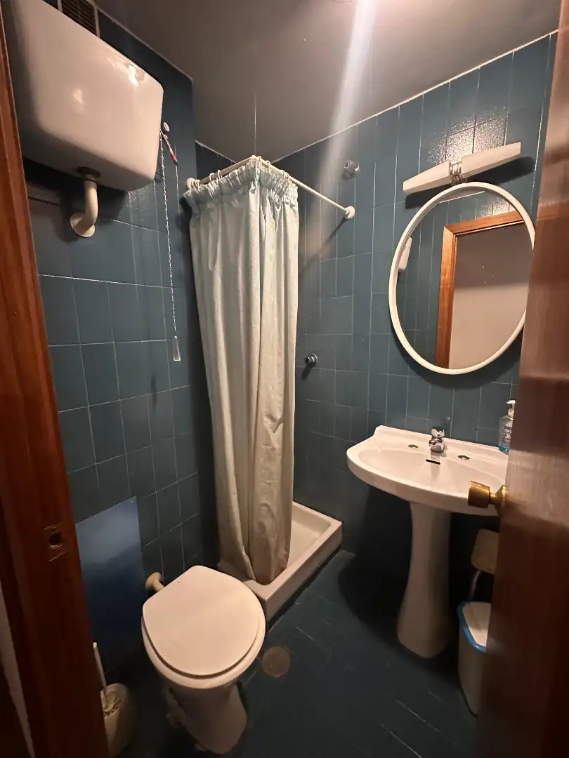 Bathroom of Flat for rent in Cuenca  with Heating, Terrace and Furnished