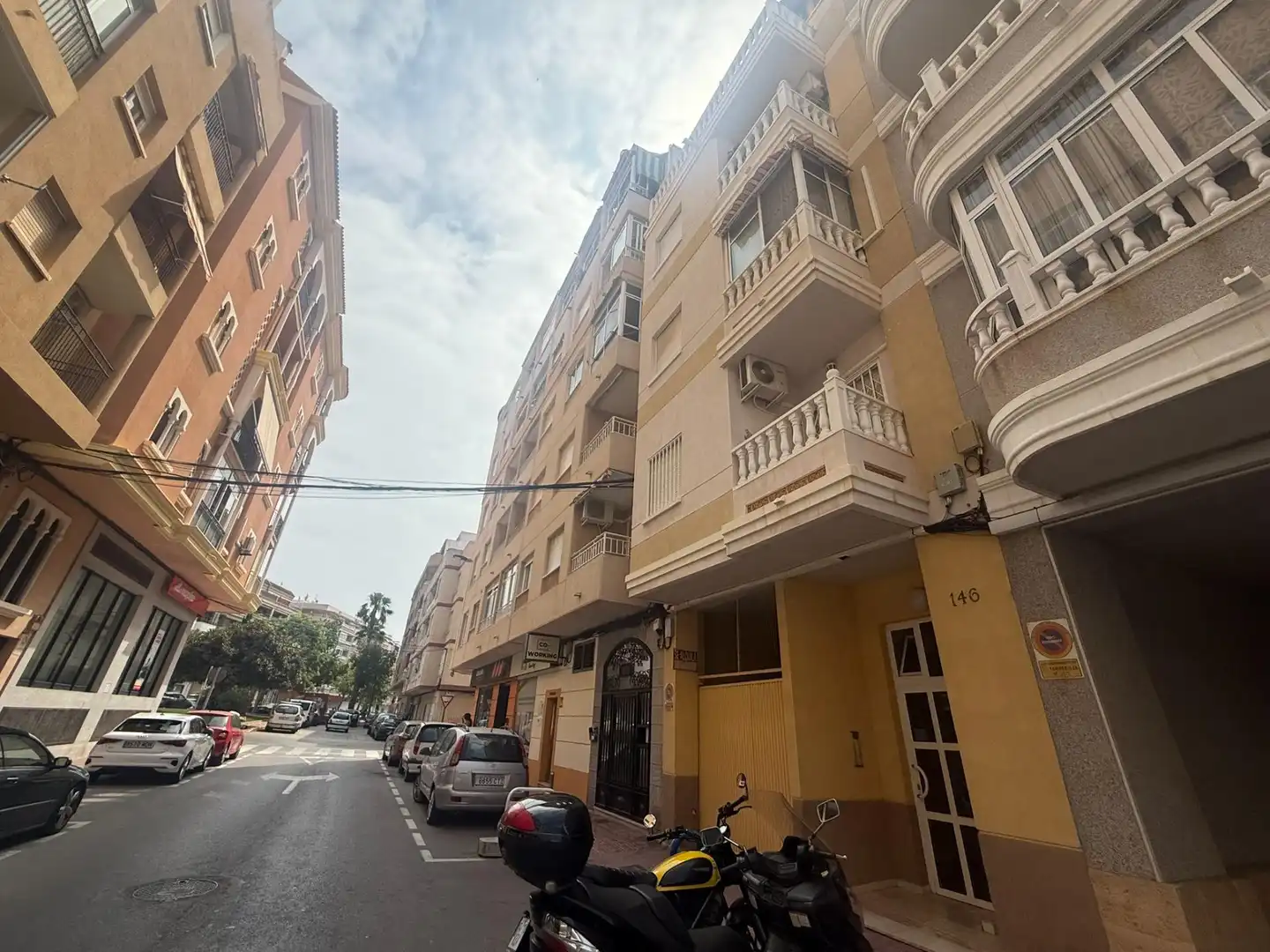 Vista exterior de Ático en venta en Torrevieja con Aire acondicionado, Calefacción y Terraza