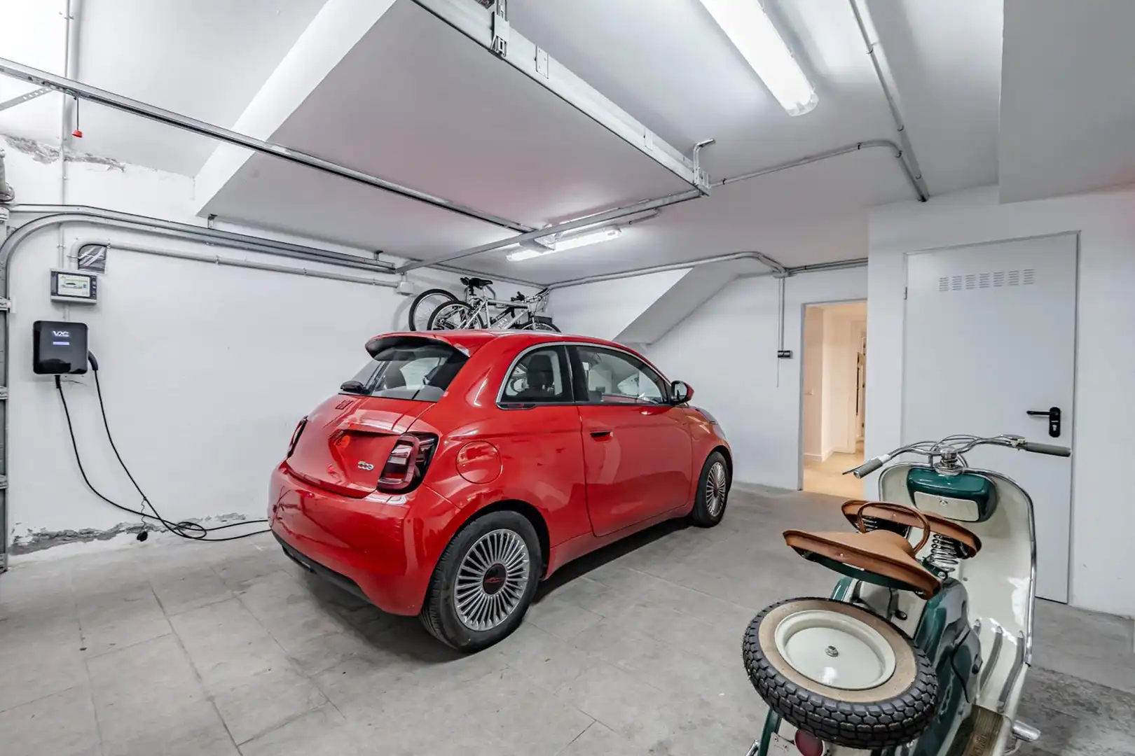 Parking de Casa adosada en venta en Pozuelo de Alarcón con Aire acondicionado, Calefacción y Piscina