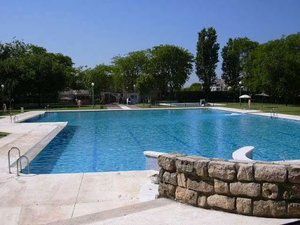 Swimming pool of Flat for sale in Mairena del Aljarafe  with Air Conditioner, Heating and Terrace