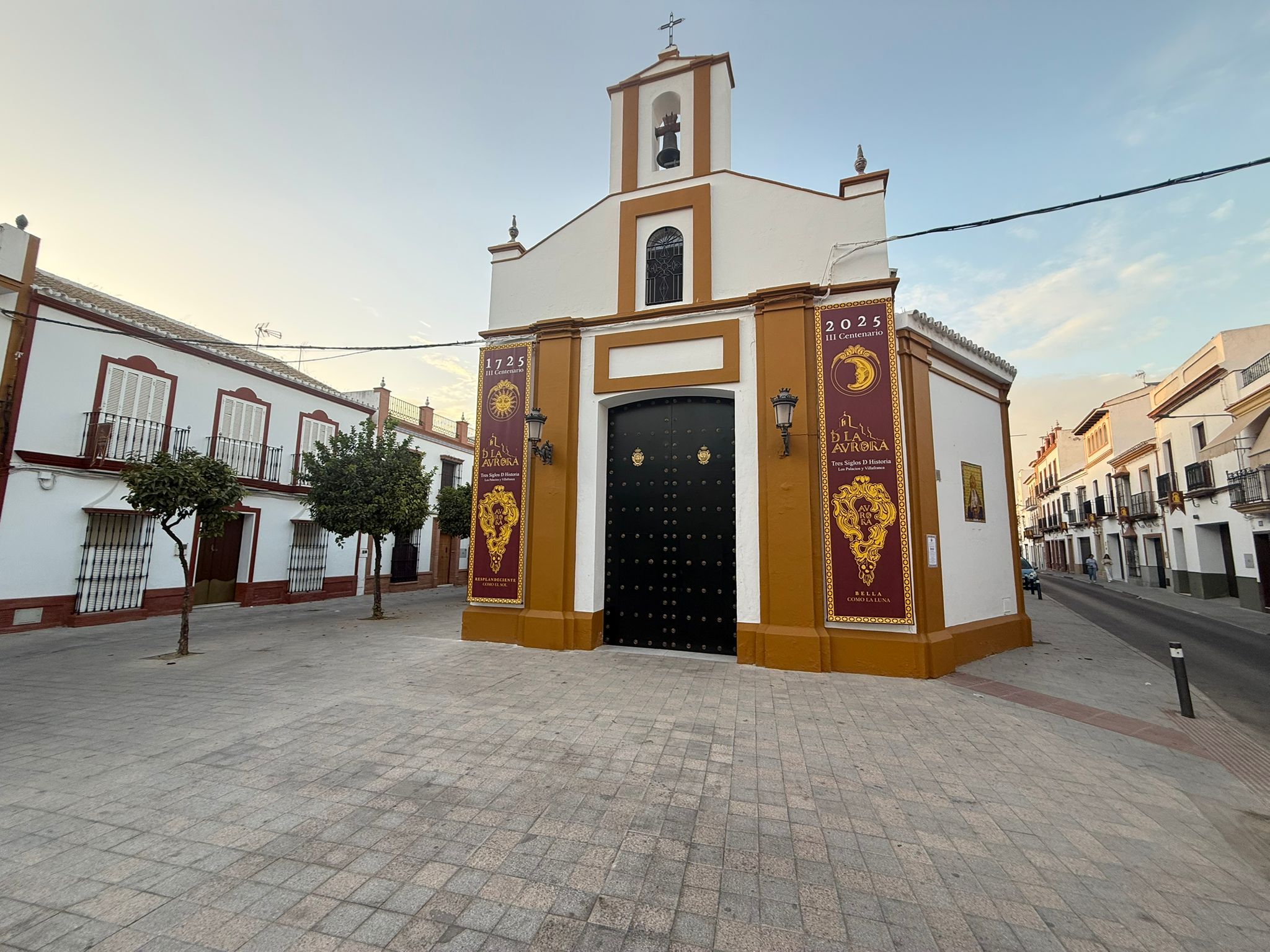 Exterior view of Single-family semi-detached for sale in Los Palacios y Villafranca