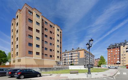 Exterior view of Flat for sale in Oviedo   with Heating, Parquet flooring and Storage room