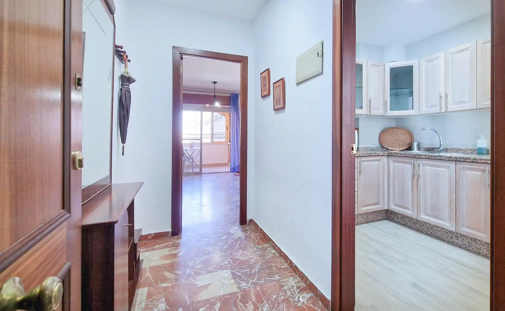 Wohnung zur Miete in Badajoz mit Möbliert und Balkon