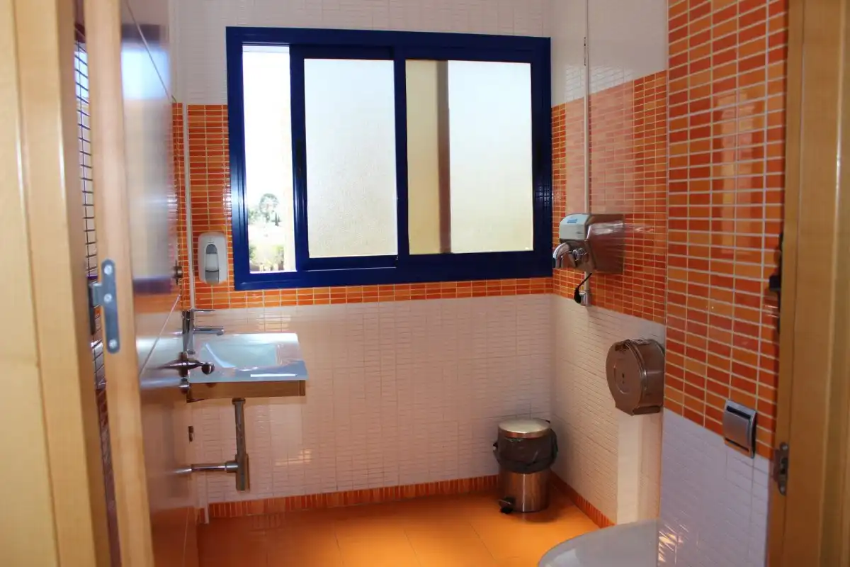 Baño de Oficina en venta en Jerez de la Frontera con Aire acondicionado y Amueblado
