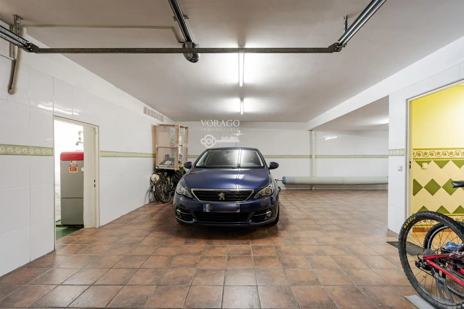 Parking de Casa o chalet en venta en Villanueva de la Torre con Calefacción, Jardín privado y Terraza